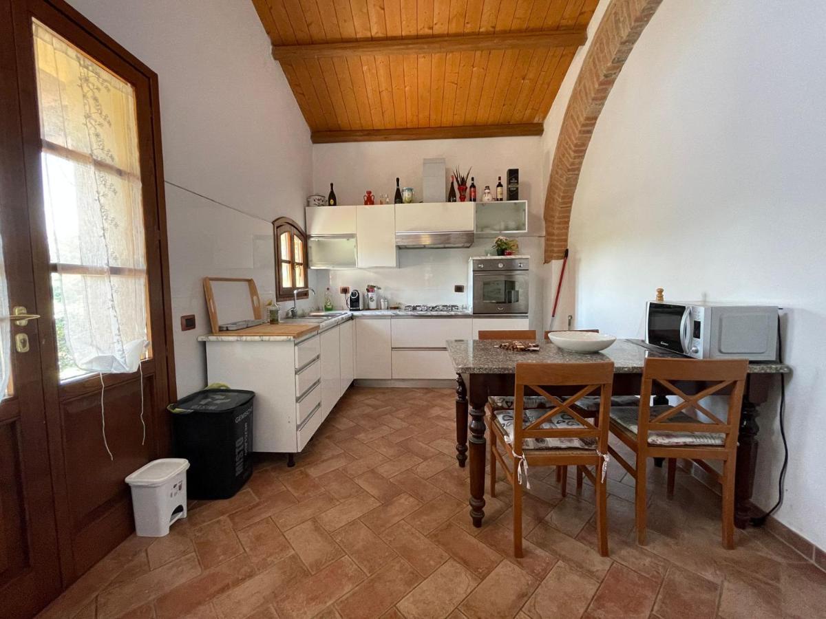 Il Poggio Hotell Pontedera Exteriör bild