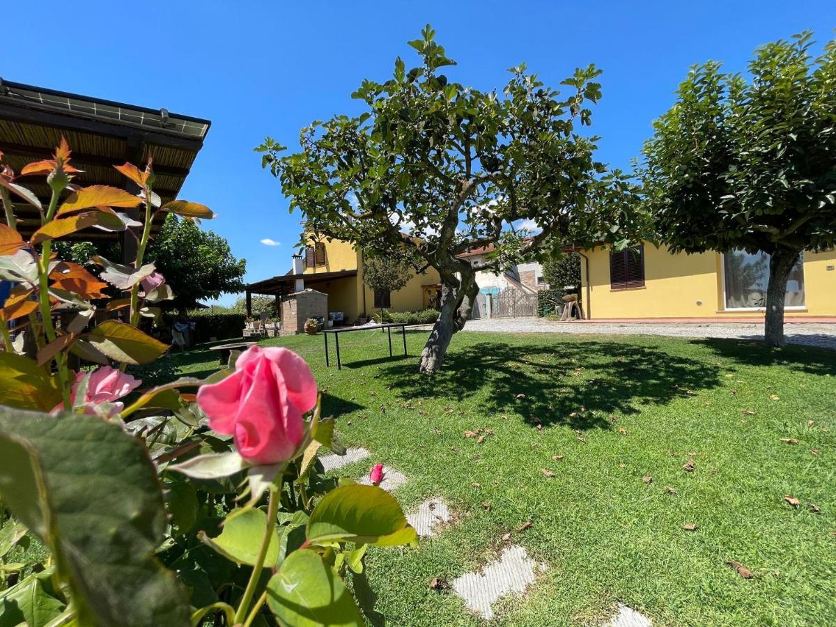 Il Poggio Hotell Pontedera Exteriör bild